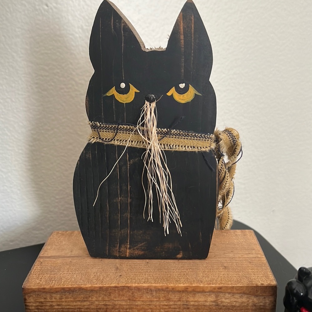 Handmade Wooden Black Cat 5.5”Lx2.5”Wx7”H